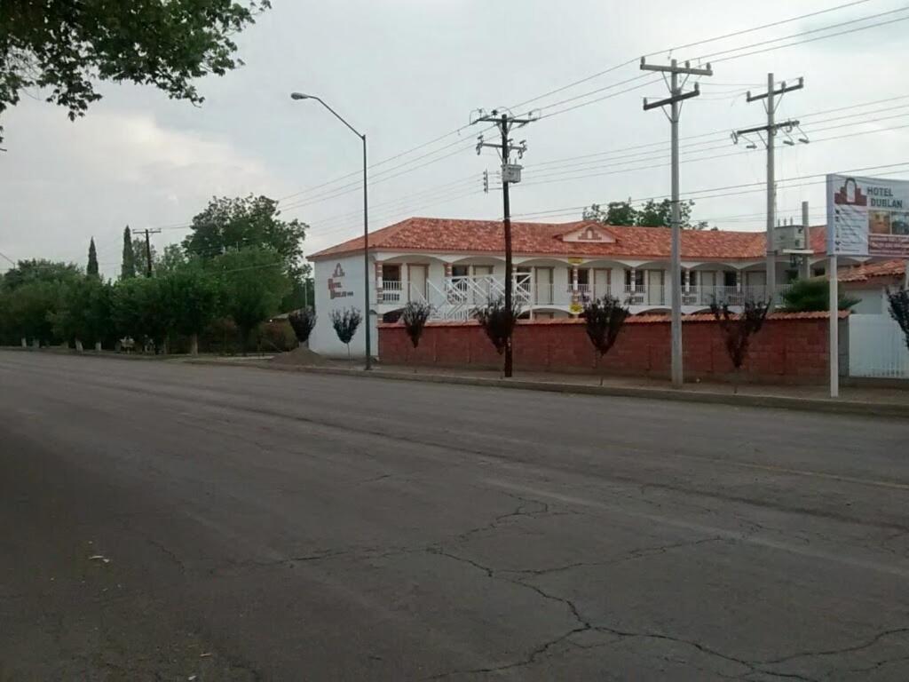 Hotel Dublan Inn Nuevo Casas Grandes Luaran gambar